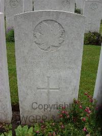 Etaples Military Cemetery - Bowling, Sidney